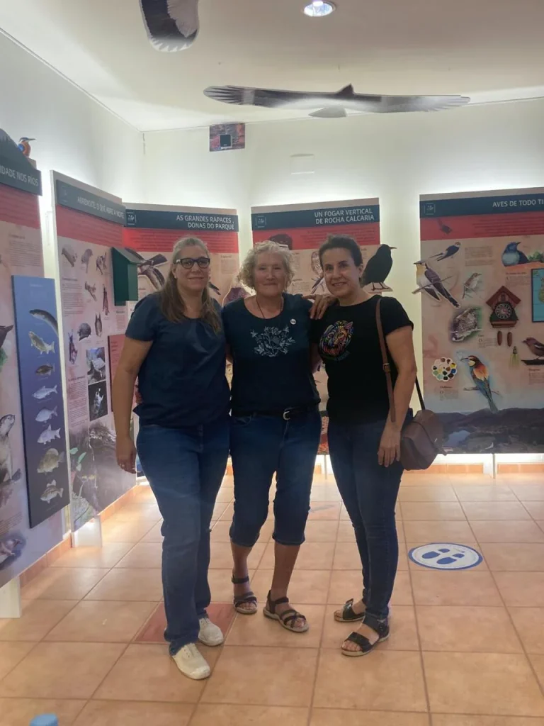 Beteiligte des ersten Heilpflanzen-Workshops im Besucherzentrum der Serra da Enciña da Lastra